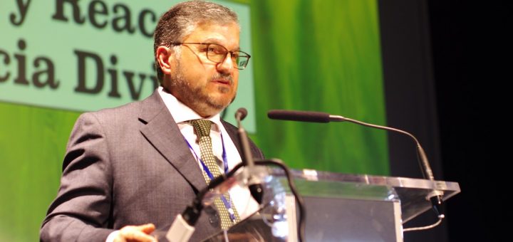 Acción y reacción José Manuel Meseguer